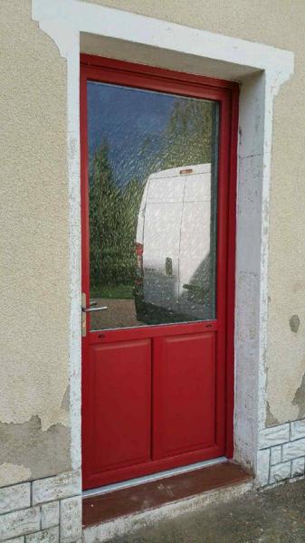 Porte Pvc couleur rouge sang de boeuf 